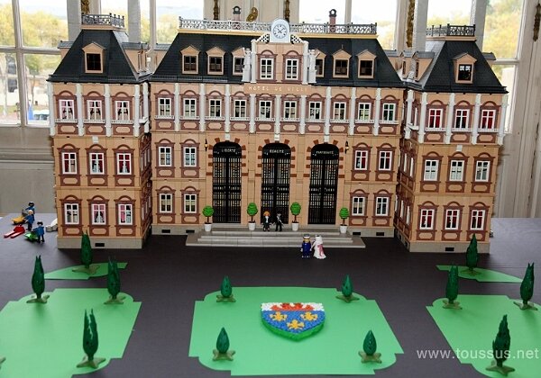 Exposition-Playmobil-Mairie-Versailles