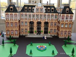 Exposition-Playmobil-Mairie-Versailles