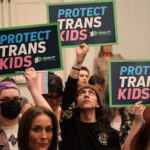 Un juge de la Fed considère la transphobie comme un facteur dans l'interdiction des soins d'affirmation de genre en Floride