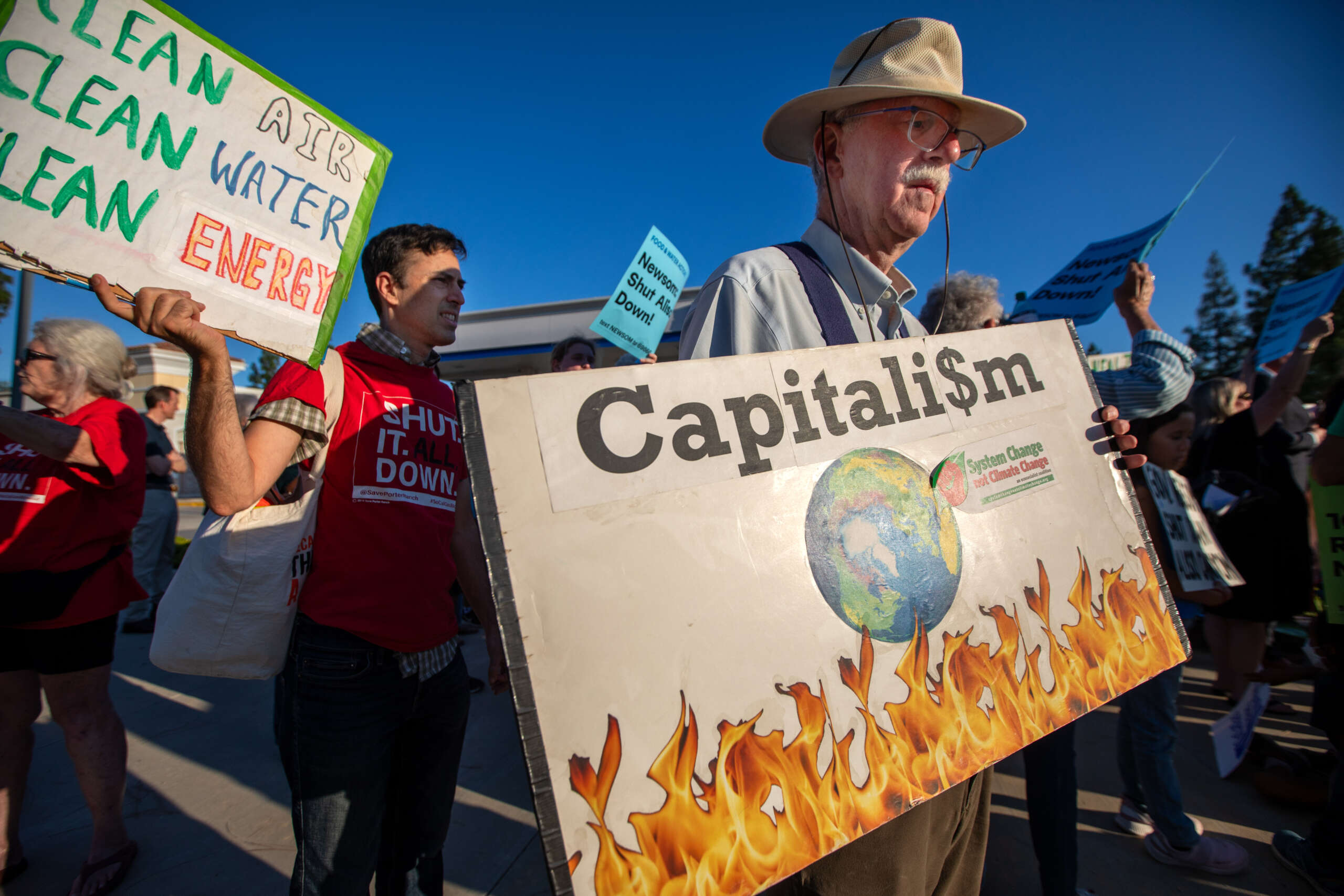 La Californie devient la plus grande économie à soutenir le traité de non-prolifération des combustibles fossiles