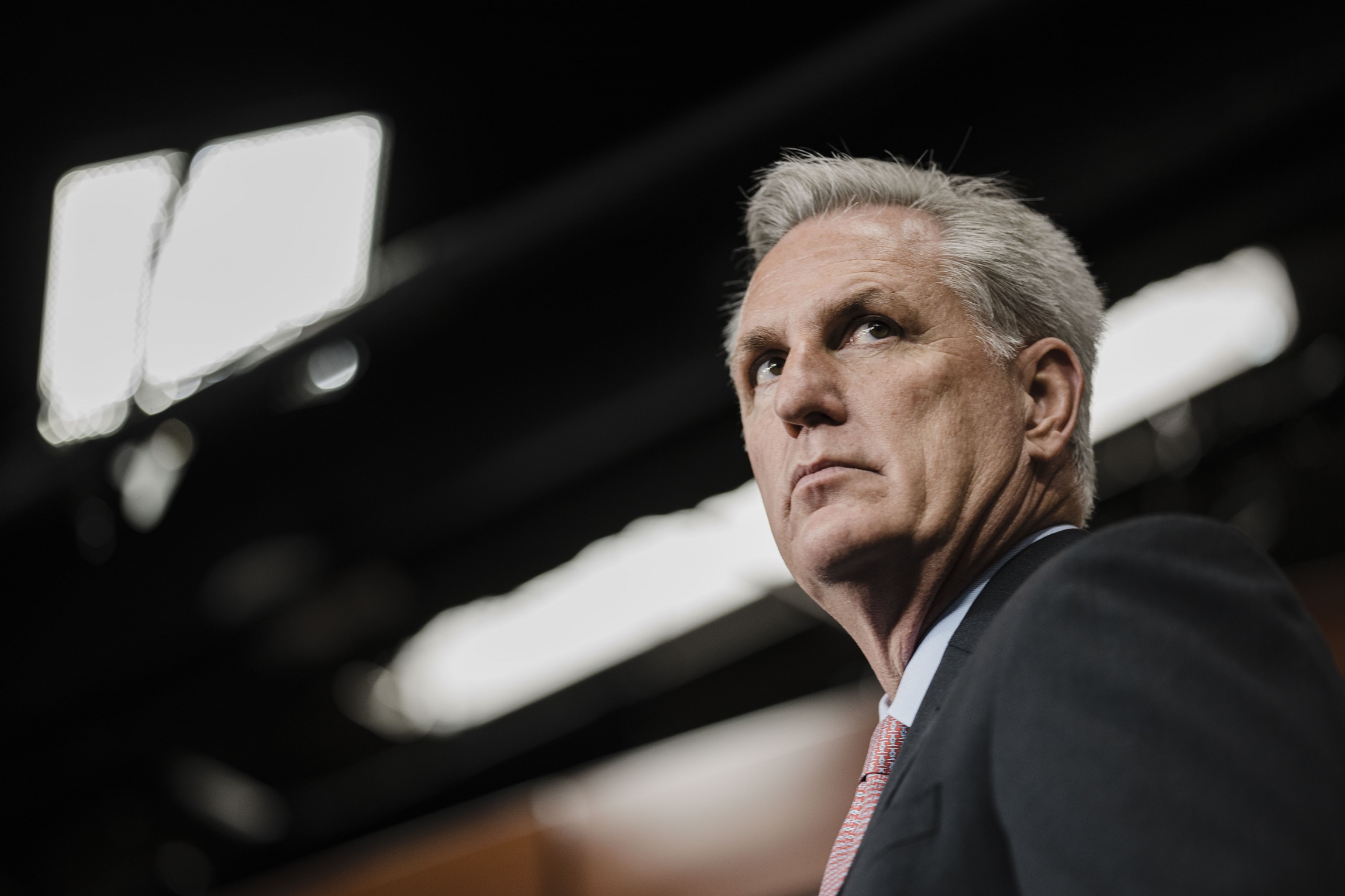 Kevin McCarthy annonce une enquête de destitution du Congrès contre Biden