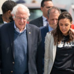 Sanders et Ocasio-Cortez présentent une résolution s'excusant du coup d'État chilien de 1973