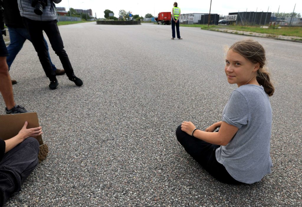 Greta Thunberg pourrait être condamnée à une peine de prison de 6 mois pour le blocus du port pétrolier suédois