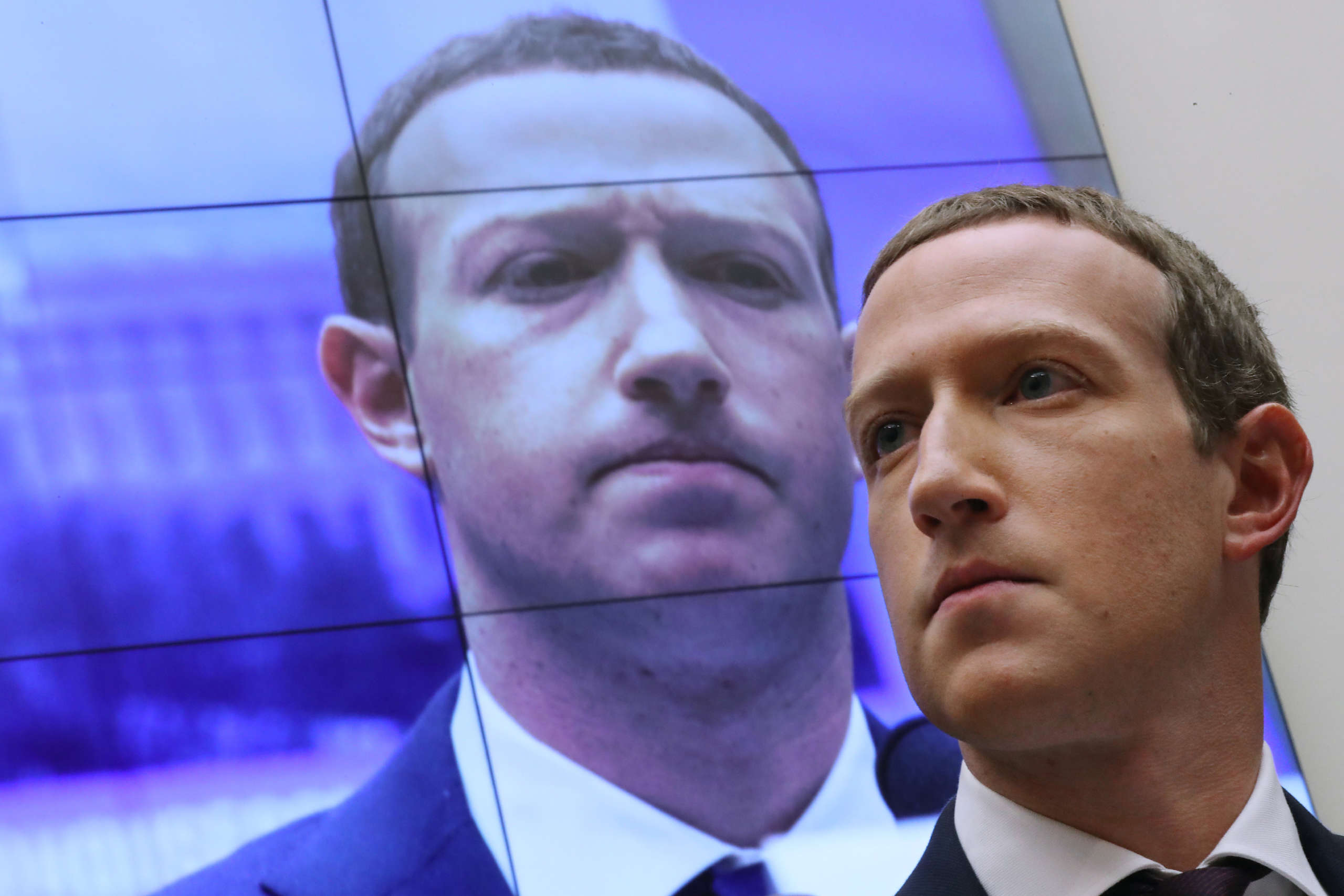 La panne de Facebook renforce les appels à briser les grandes technologies