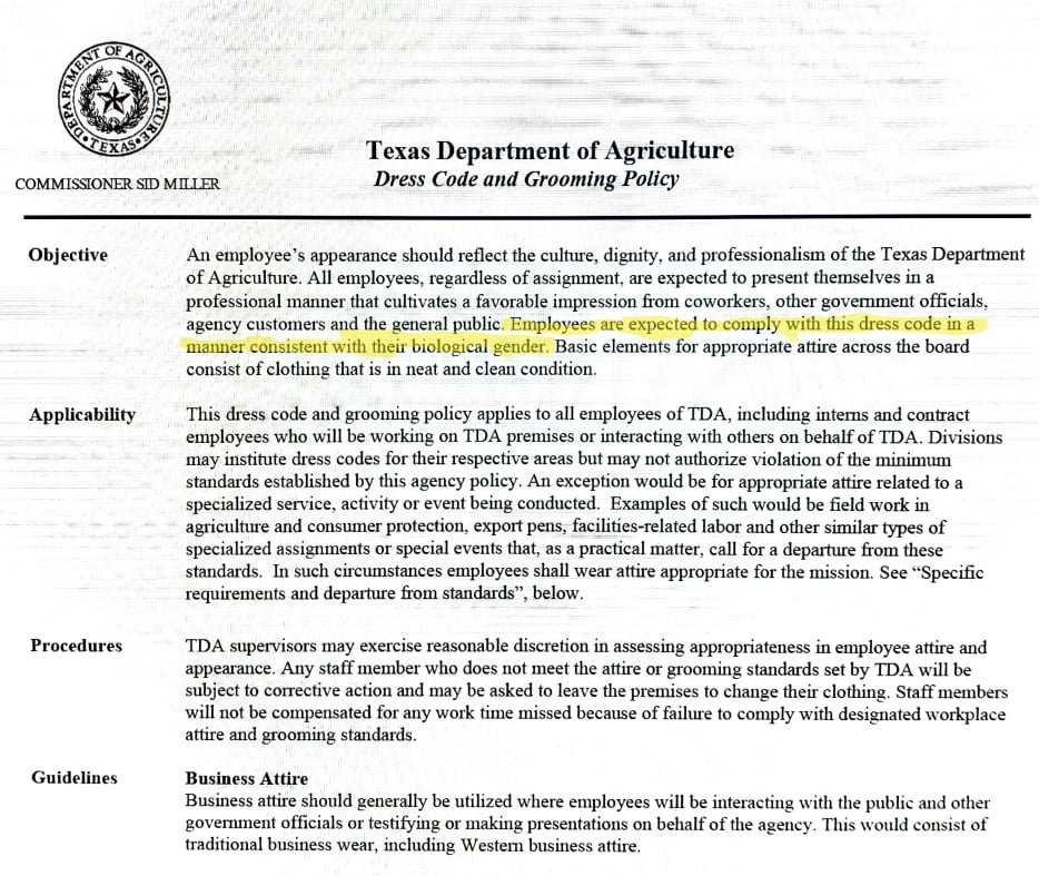 Une note du 13 avril sur le code vestimentaire du commissaire du ministère de l'Agriculture du Texas, Sid Miller, indique : Les employés sont censés se conformer à ce code vestimentaire d'une manière cohérente avec leur sexe biologique (sic).