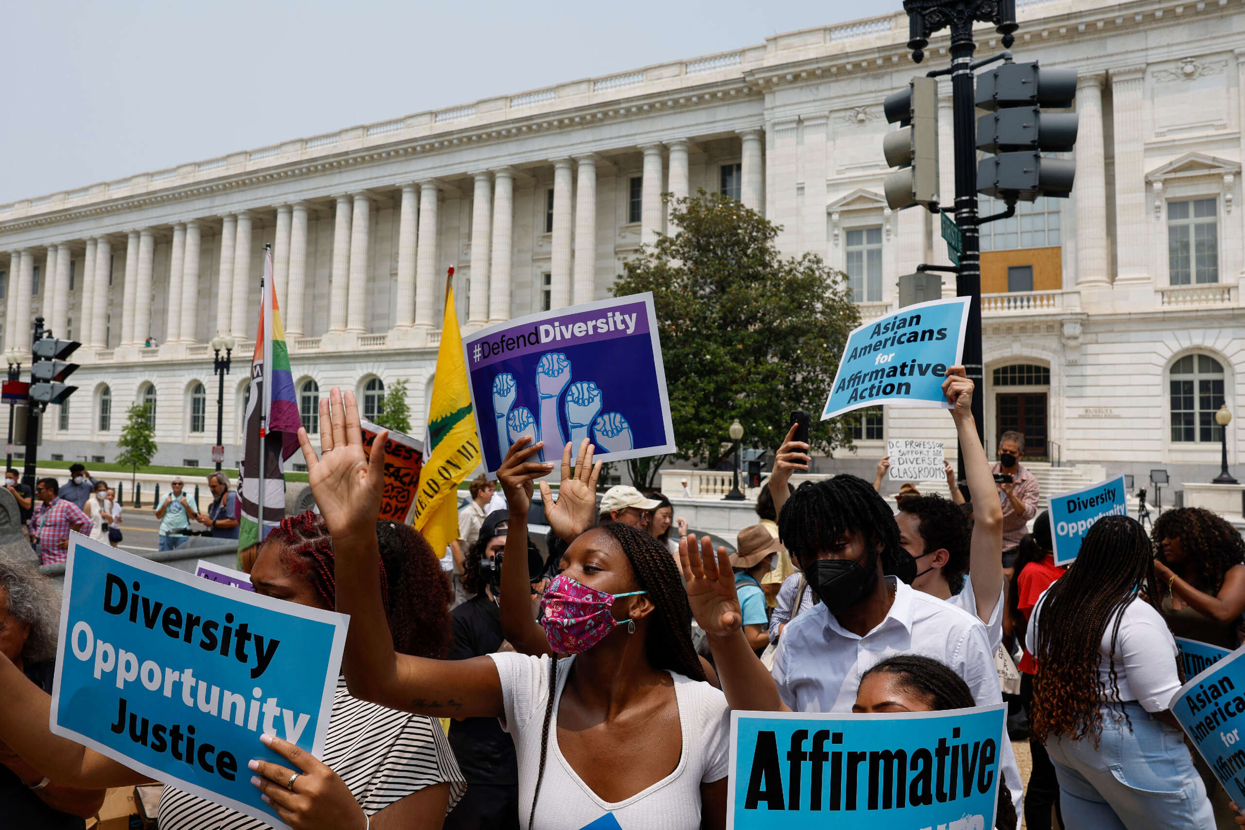 Les défenseurs de l'équité raciale sur les campus affirment que la décision du SCOTUS ne dissuadera pas leur combat