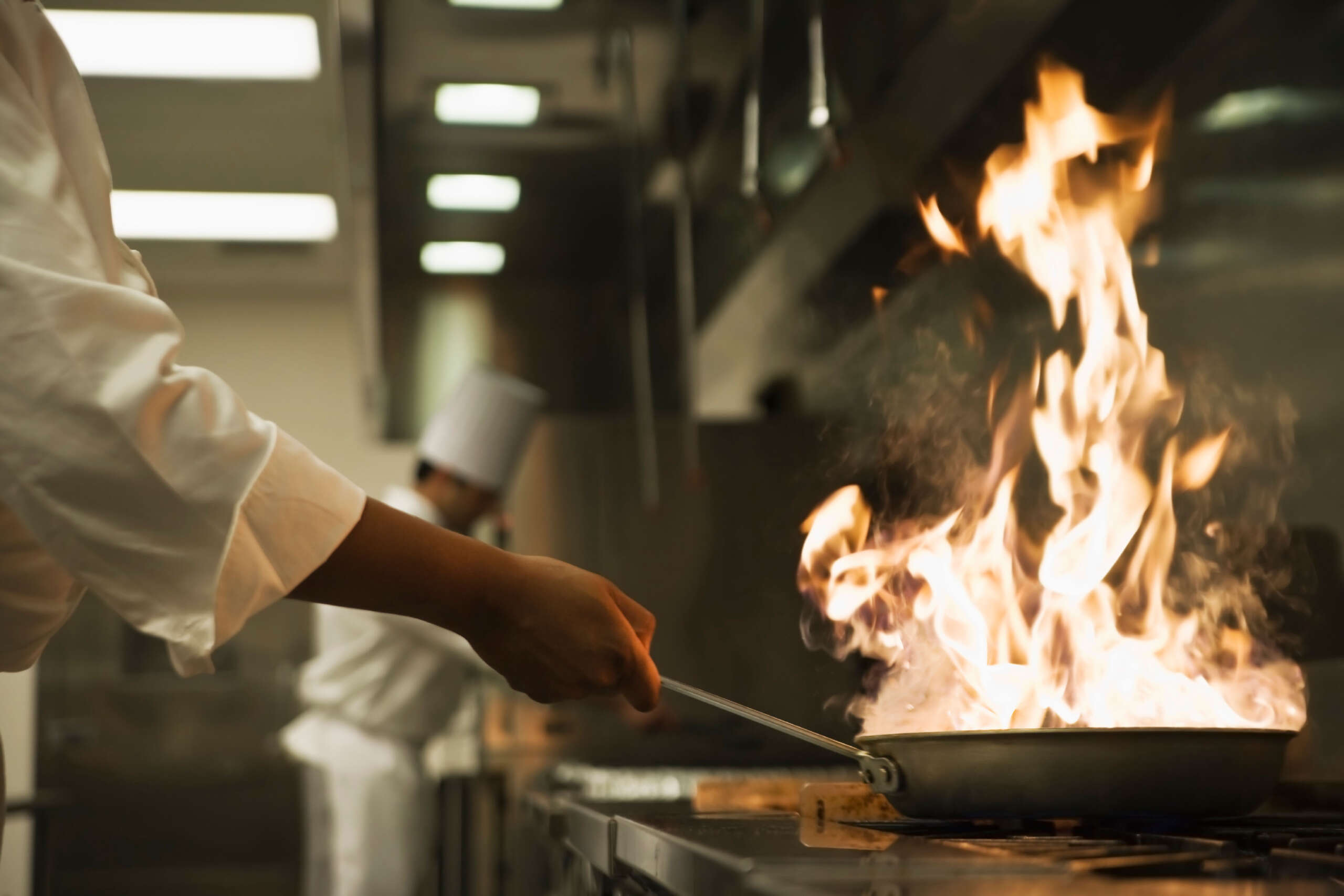 Les employés de cuisine exigent des protections fédérales contre la chaleur excessive
