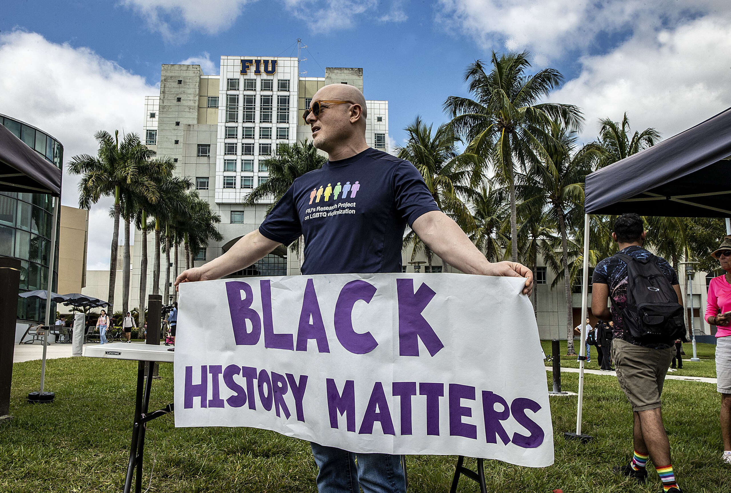 Les étudiants de Floride protestent contre le projet de loi du GOP visant à éliminer les programmes de diversité sur les campus d'État