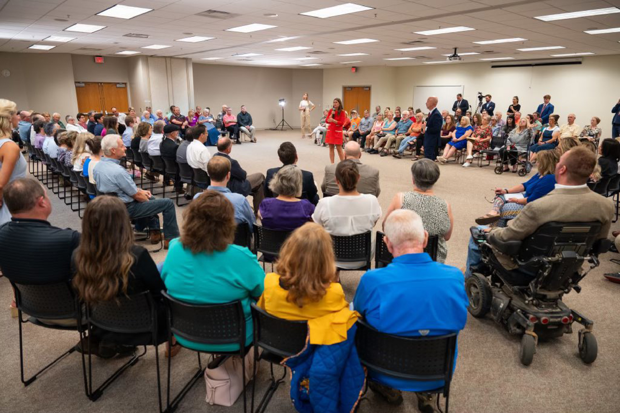 Gov. Sarah Huckabee Sanders holds a town hall to discuss the Arkansas LEARNS omnibus education package with Education Secretary Jacob Oliva in Heber Springs, Arkansas.
