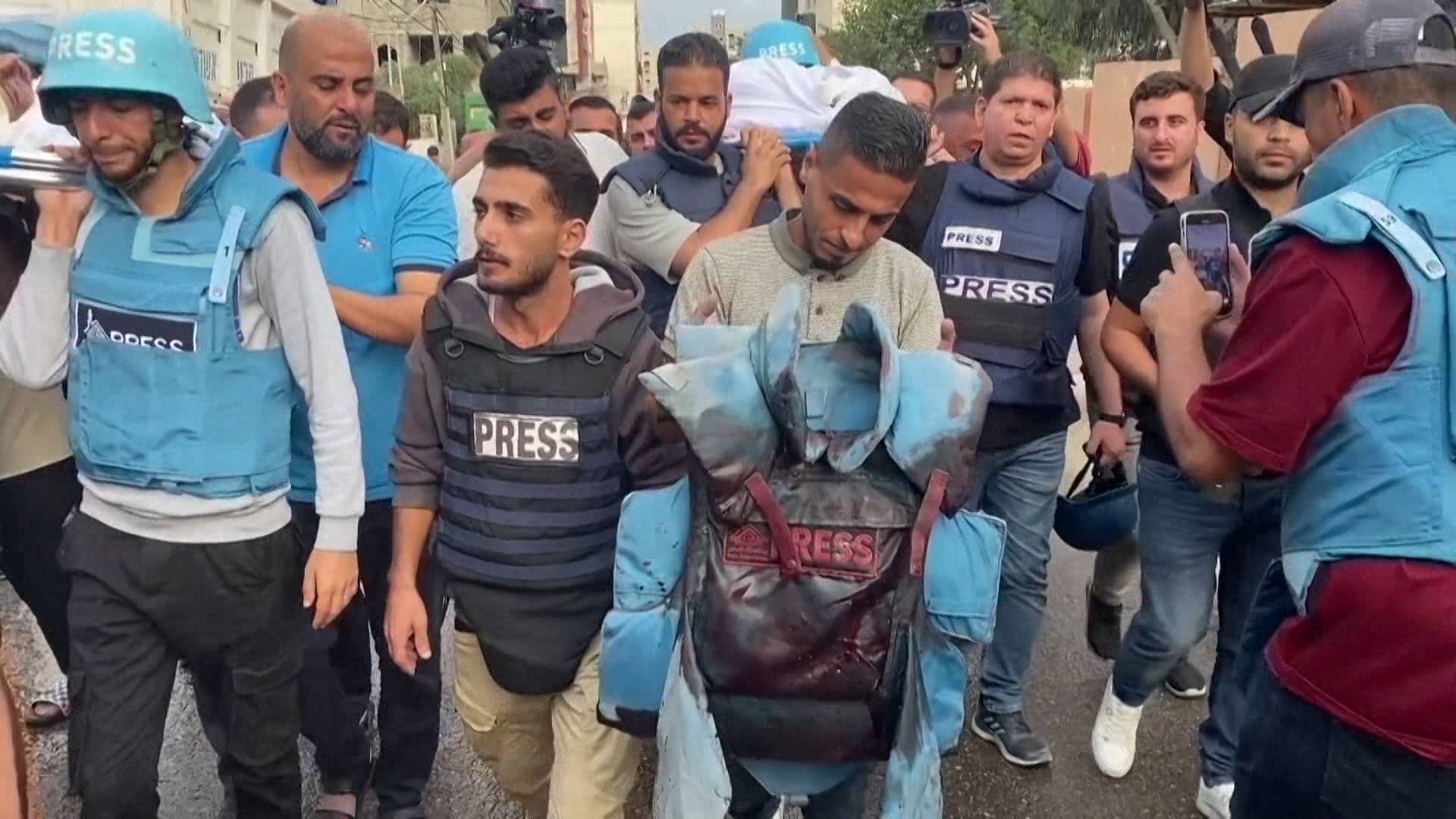 Au moins 12 journalistes, pour la plupart des Palestiniens à Gaza, tués au cours des 10 derniers jours