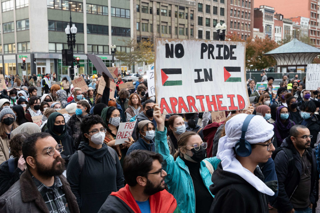 Des cabinets d’avocats annulent les offres d’emploi d’étudiants pro-palestiniens à Harvard, en Colombie