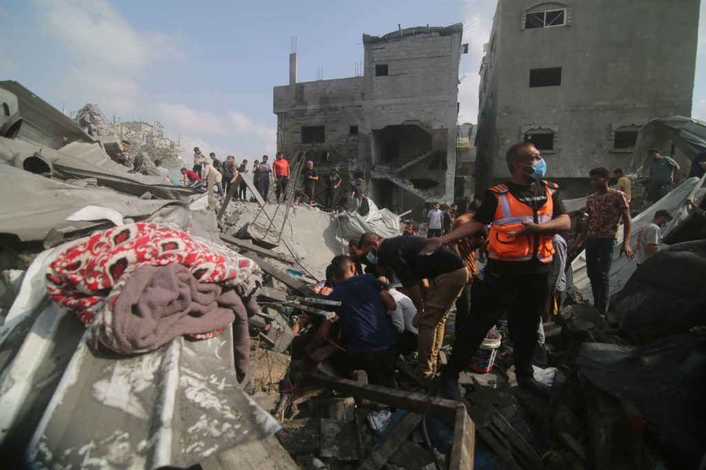 Les autorités identifient près de 7 000 morts à Gaza alors que Biden redouble de « déni du génocide »