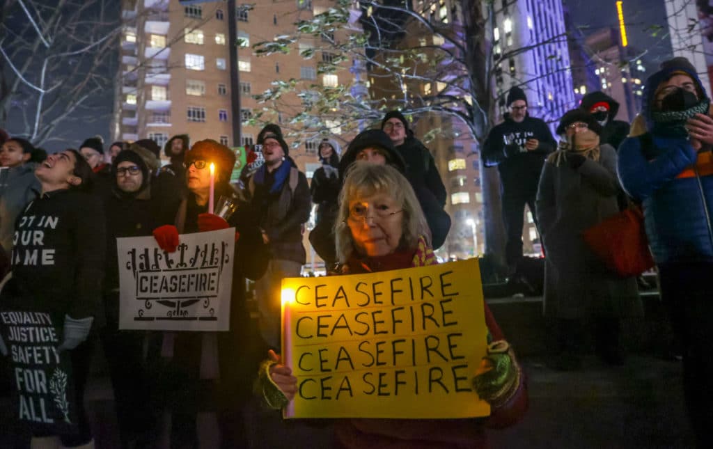 « Cessez-le-feu maintenant ! »  Signifie la paix pour tous et la justice pour les Palestiniens