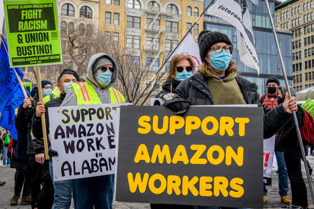 Dans une « attaque directe » contre le mouvement syndical, Amazon affirme que le NLRB est inconstitutionnel